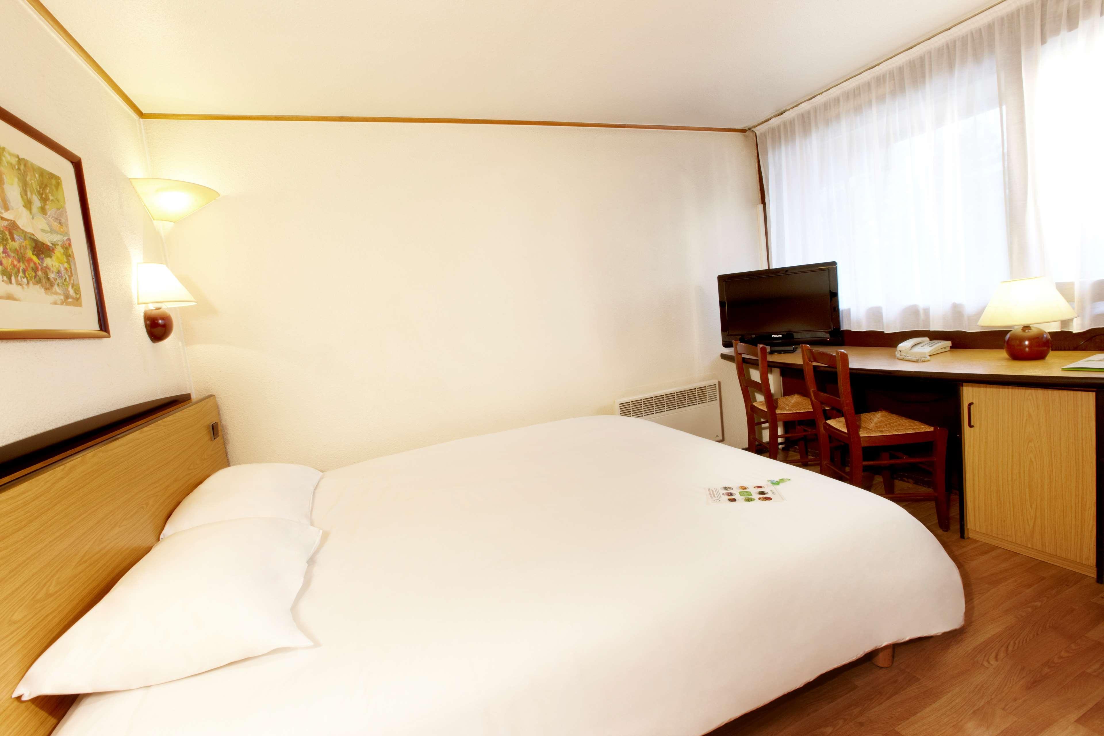 Campanile Colmar - Parc Des Expositions Hotel Buitenkant foto