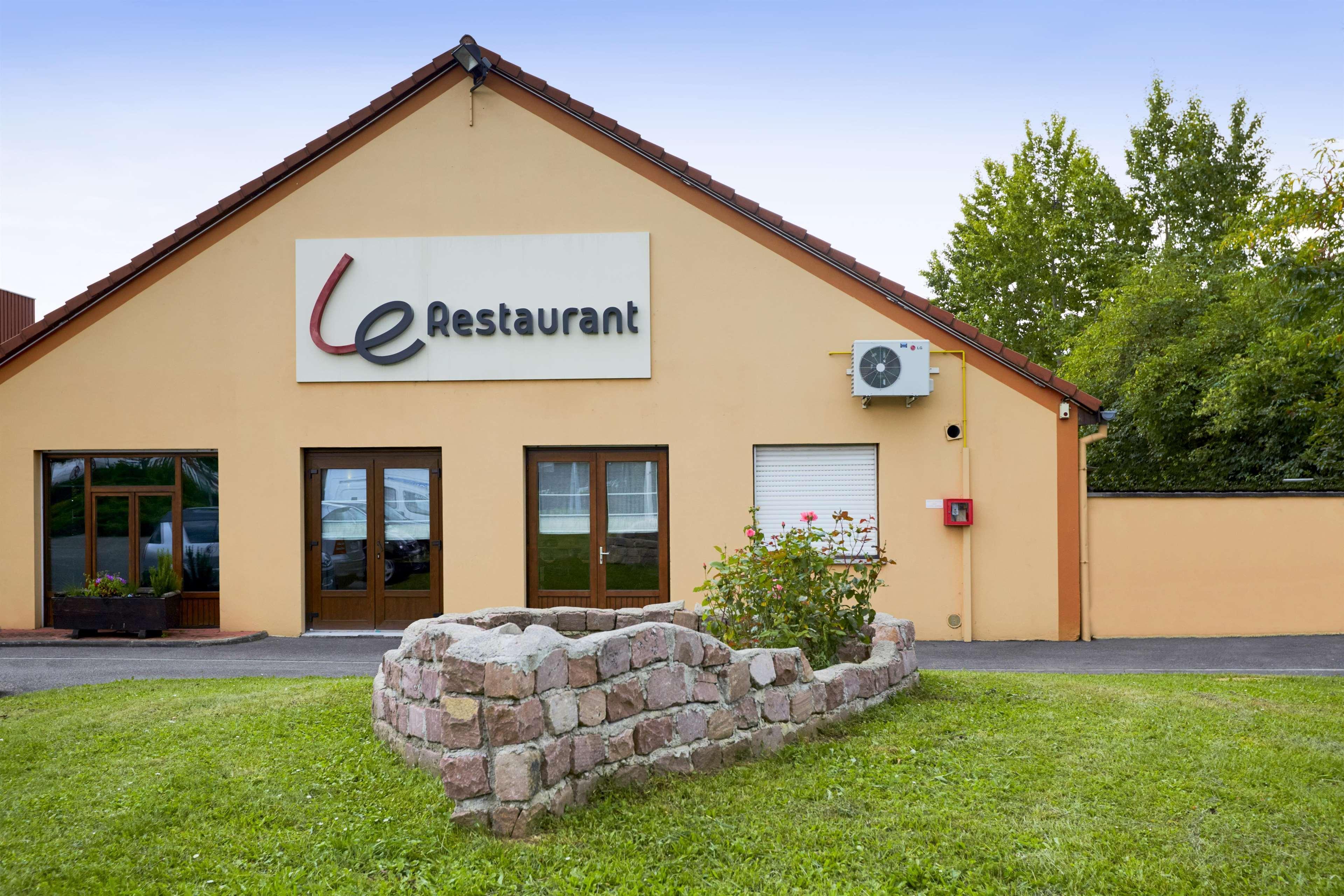 Campanile Colmar - Parc Des Expositions Hotel Buitenkant foto