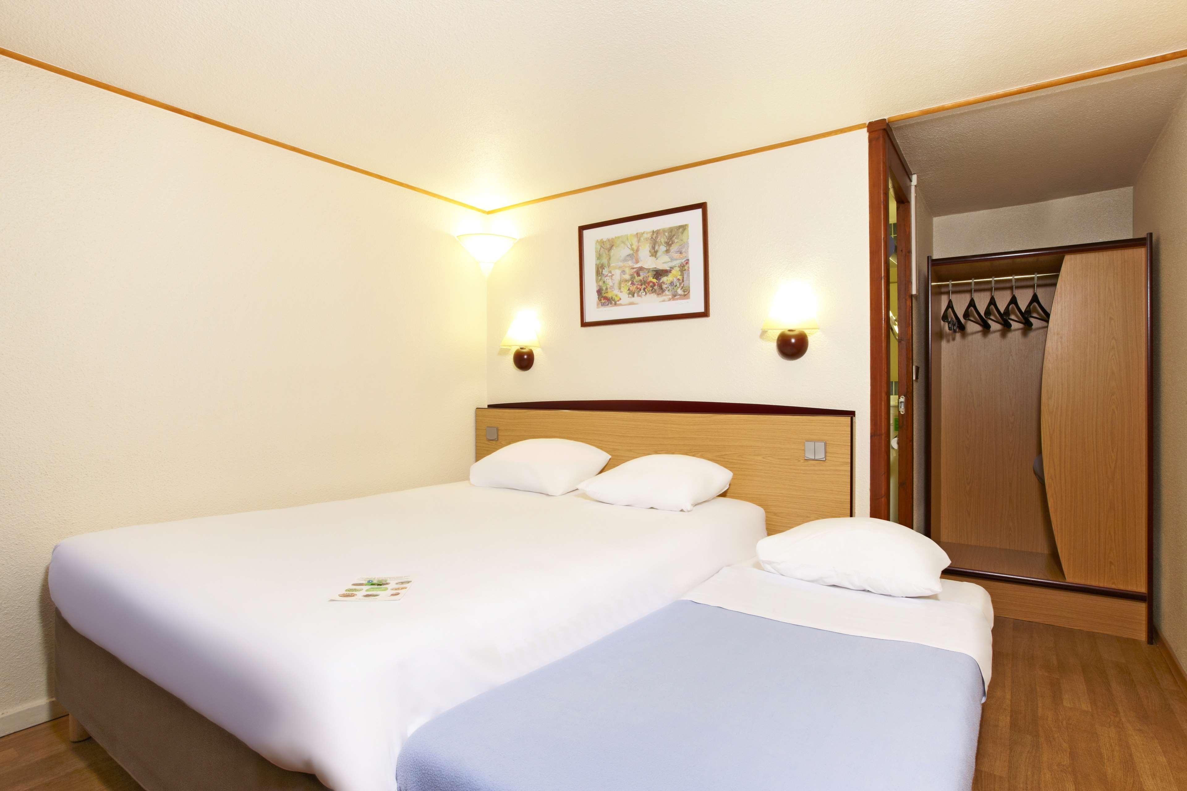 Campanile Colmar - Parc Des Expositions Hotel Buitenkant foto